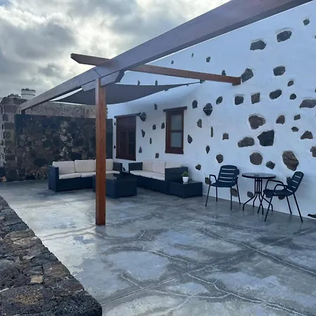 Bermeja * Кониль