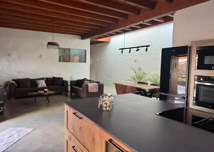 Дом отдыха Bermeja Кониль